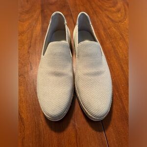 Vince ladies loafers size 8